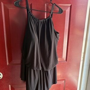 Key hole romper swim suit with pockets